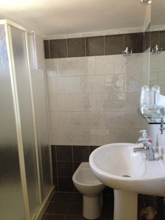 Lo Scoglio Otel Castelnuovo del Garda Dış mekan fotoğraf