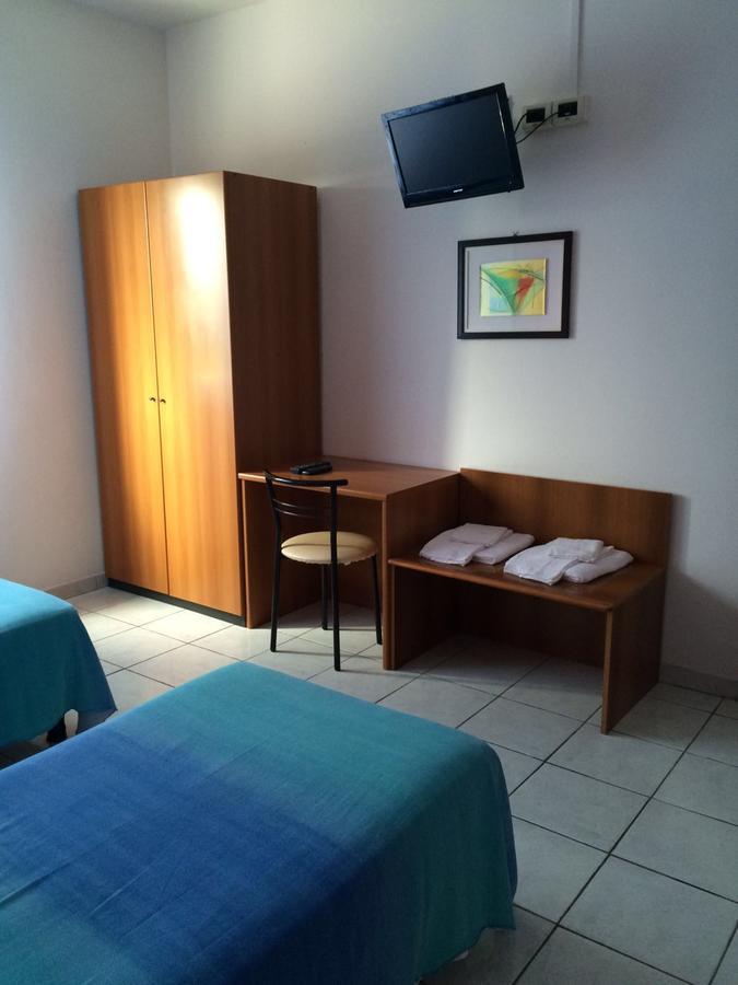 Lo Scoglio Otel Castelnuovo del Garda Dış mekan fotoğraf